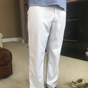 Perry Wllis Men’s Slim Fit